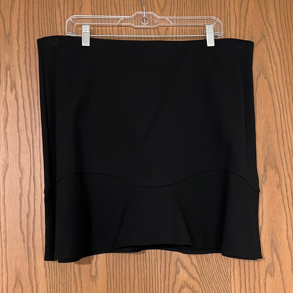 LOFT ruffle skirt